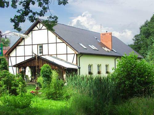 Pensjonat Kalina Komorze Exterior photo
